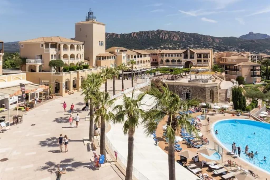Superbe Appartement Village Cap Esterel 4P Climatise Saint-Raphaël Zewnętrze zdjęcie